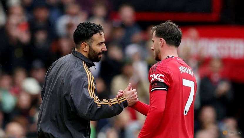 Mount and Sesko fire Man United to victory over Sunderland