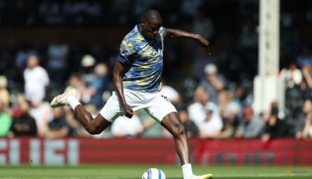 Former Everton midfielder Doucoure joins Neom