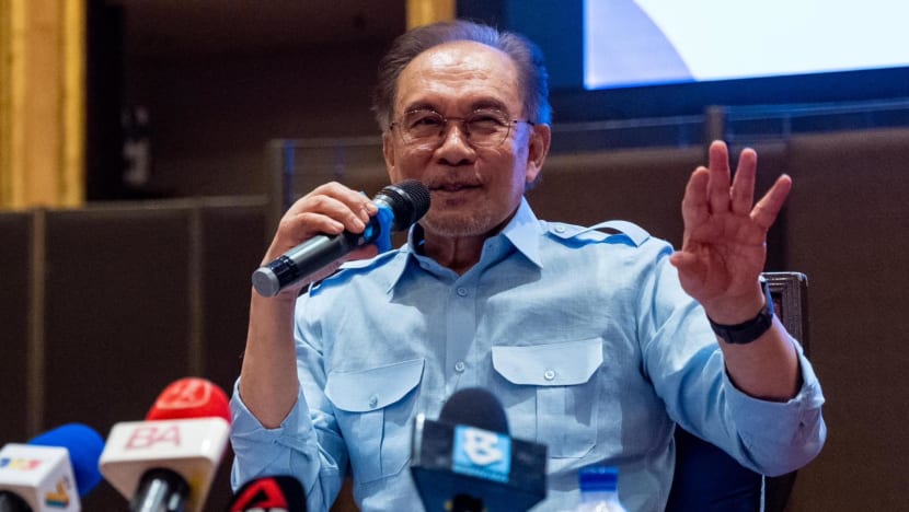 More Malaysians believe country’s going in ‘right direction’, approve of Anwar at 2-year mark as PM: Survey More Malaysians believe country’s going in ‘right direction’, approve of Anwar at 2-year mark as PM: Survey