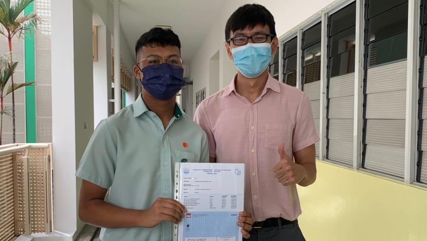2 pelajar Melayu ini antara yang lulus dalam Peperiksaan Peringkat 'N' meski hadapi cabaran