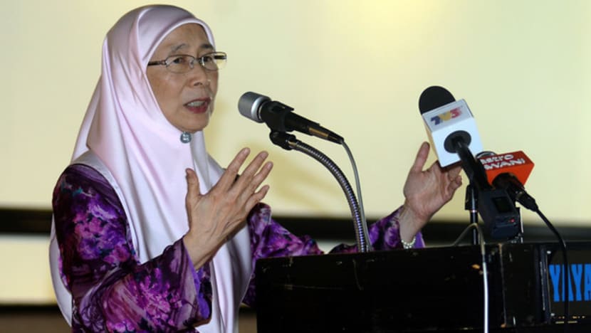 Tiada perbincangan mansuhkan sekolah vernakular, kata Dr Wan Azizah Tiada perbincangan mansuhkan sekolah vernakular, kata Dr Wan Azizah