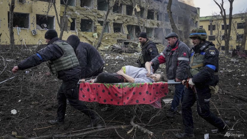 Pregnant woman, baby die after Russia bombed maternity ward Pregnant woman, baby die after Russia bombed maternity ward