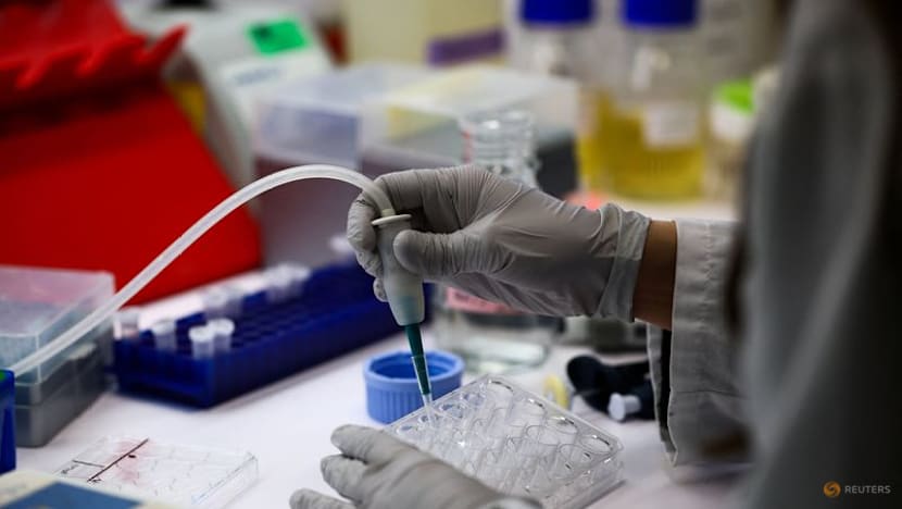 Drugmakers turn to AI to speed trials, regulatory submissions