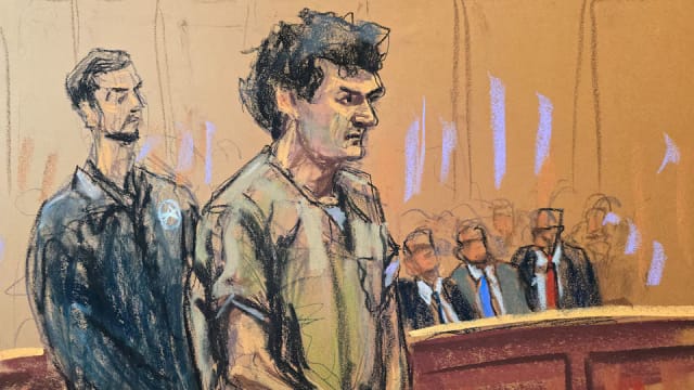 FTX创办人弗里德因欺诈等罪名成立 被判监25年