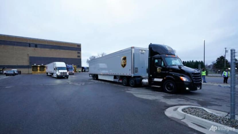 COVID-19 vaccine shipments begin in historic US effort