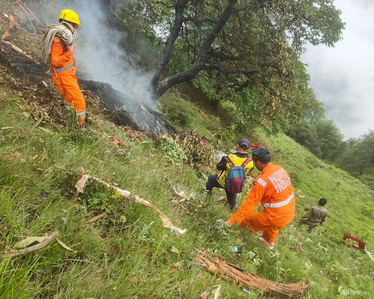 Six feared dead in helicopter crash in Indian Himalayan state