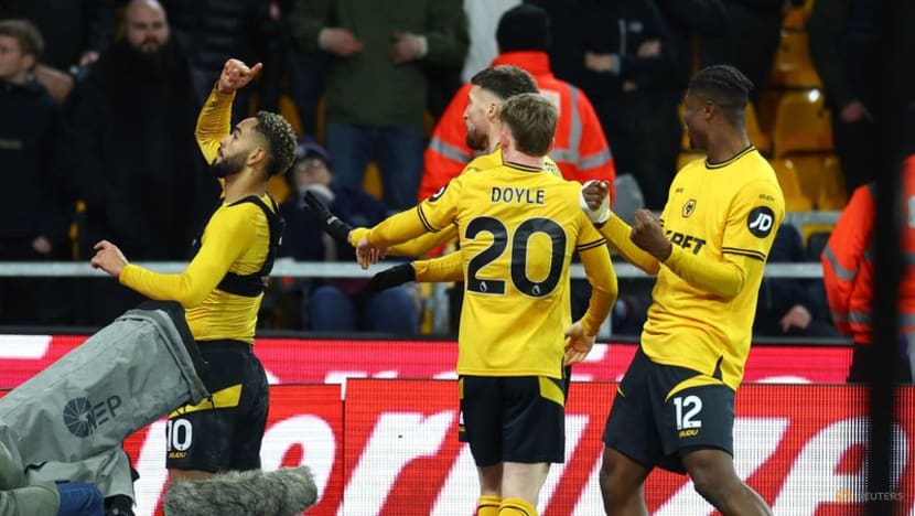Wolves move out of the drop zone after beating Villa 2-0