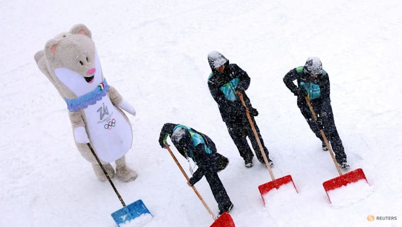 Italian students get closing ceremony tickets for Tina and Milo mascot design