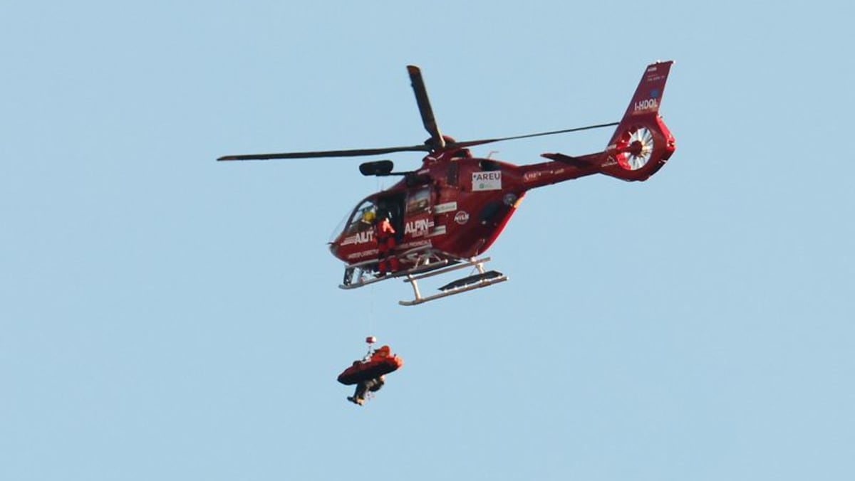 Alpine skiing-Caviezel airlifted after crash in Bormio