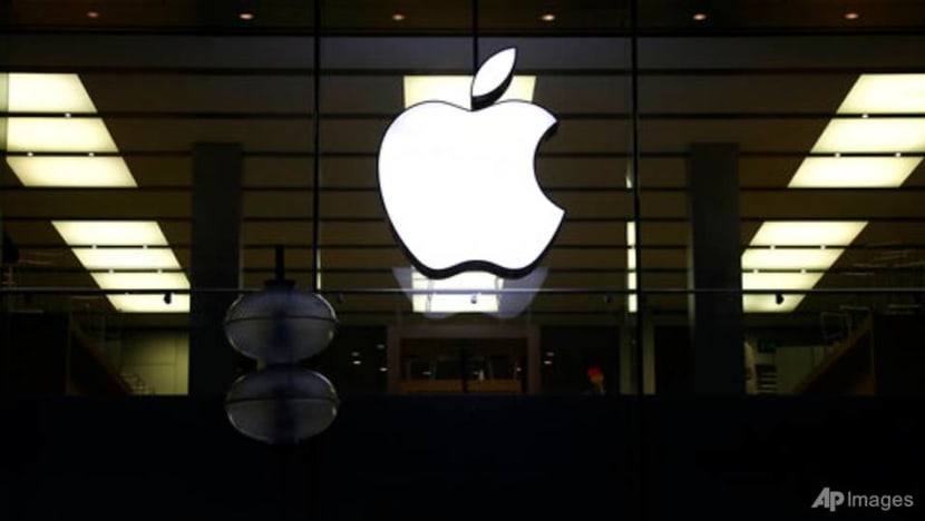 Apple's iPhone privacy clampdown arrives after 7-month delay Apple's iPhone privacy clampdown arrives after 7-month delay