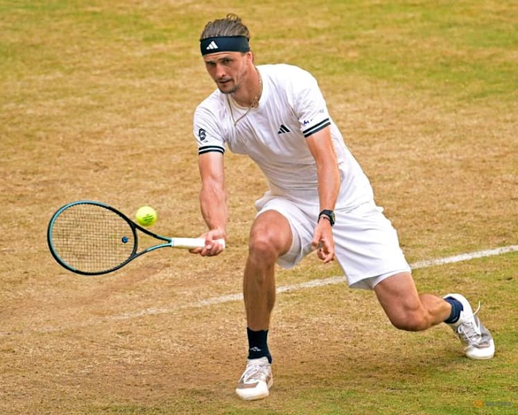 Zverev says glucose sensor malfunction affected Halle semi-final loss to Fritz
