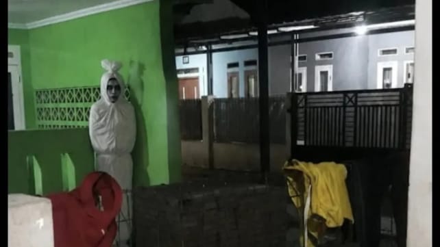 Teror pocong di Cipondoh Tangerang buat warga ketakutan, polisi turun tangan selidiki