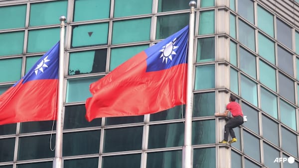 American rock climber Alex Honnold completes rope - free ascent of Taipei 101