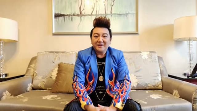 《老鼠爱大米》爆红20年，传杨臣刚赚3167万！本尊亲上火线：实际远低于此