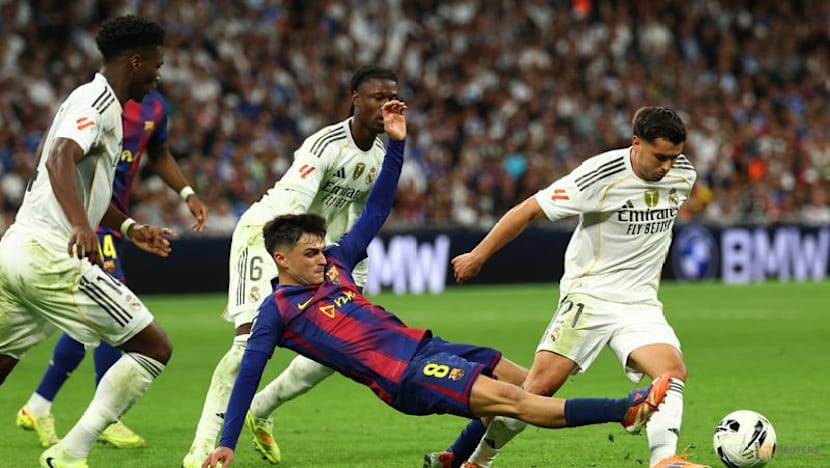 Barca's injury crisis deepens as Pedri diagnosed with leg muscle tear