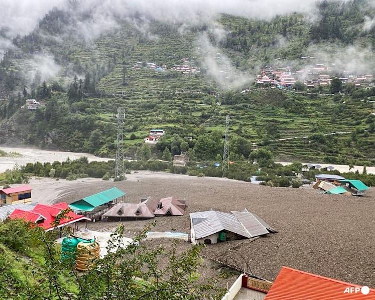 Four dead, 100 missing after flash flood washes out Indian Himalayan town