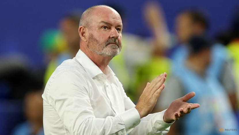 Coach Clarke steps down after Scotland exit World Cup