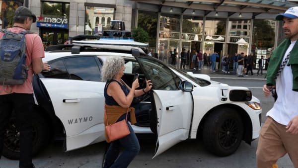 Toyota, Waymo explore collaboration to speed up self-driving tech - Channel News Asia (Picture 2)