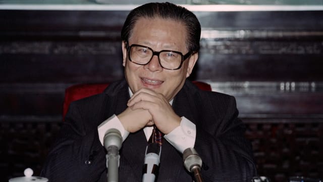 【新闻人物】江泽民：见证中国从落后到世界巅峰的“工程师”
