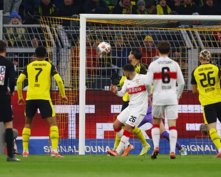 Stuttgart's Undav scores hat-trick to earn last gasp 3-3 draw at Dortmund