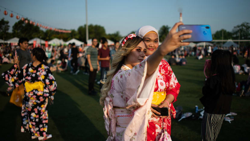 KOMENTAR: Benarkah Pesta Bon Odori gugat iman umat Islam M’sia atau setakat permainan politik? KOMENTAR: Benarkah Pesta Bon Odori gugat iman umat Islam M’sia atau setakat permainan politik?