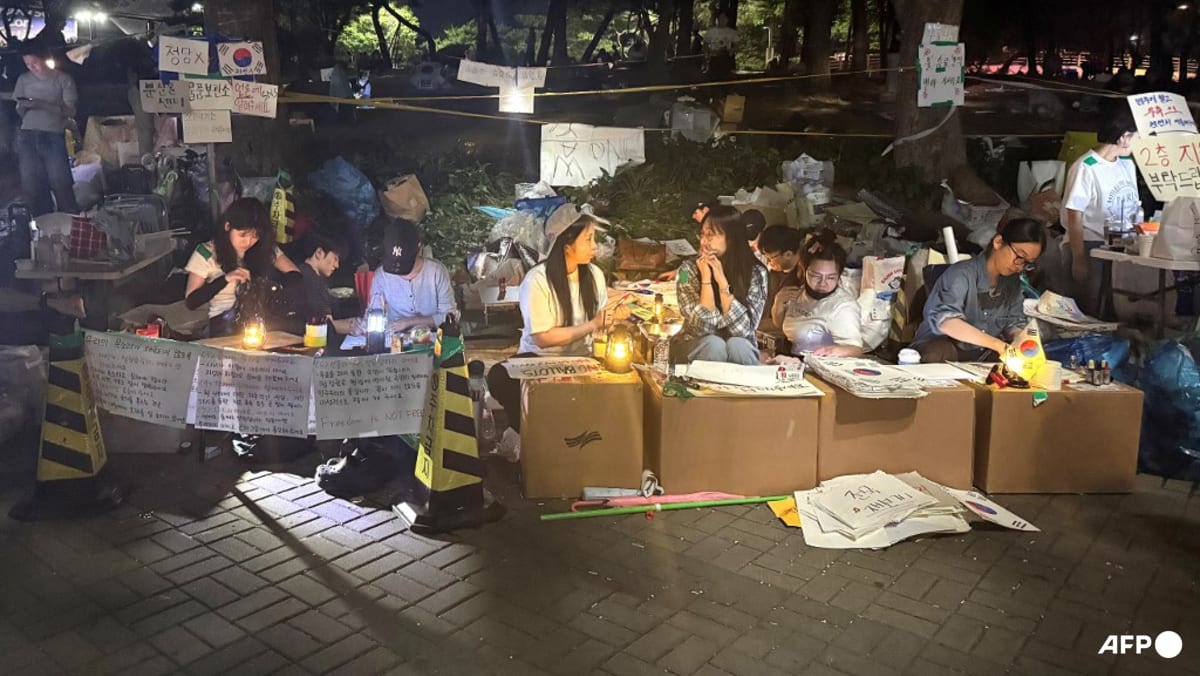 Ballot paper shortage hurts South Korea's reputation as mode