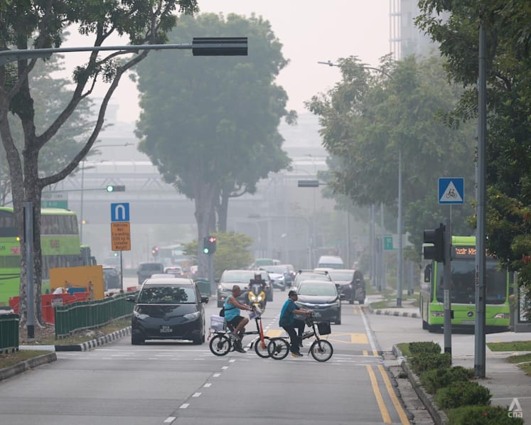 Live: Haze persists across Singapore with air quality at unhealthy levels Live: Haze persists across Singapore with air quality at unhealthy levels