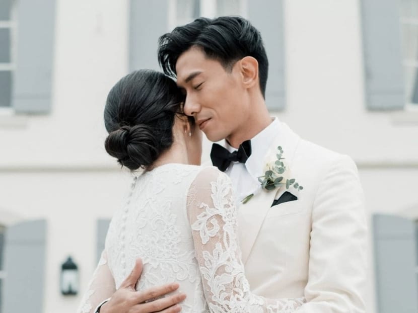 Mediacorp actor Desmond Tan marries his university sweetheart of 12 years