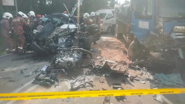 驶入对向车道后撞罗厘  一家七口六死一重伤