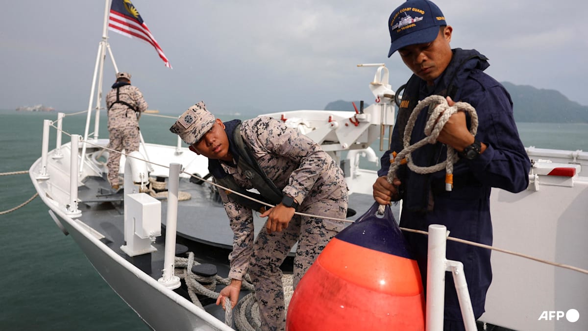 Malaysia scrambles to find anyone ‘still alive’ after migrant shipwreck Malaysia scrambles to find anyone ‘still alive’ after migrant shipwreck