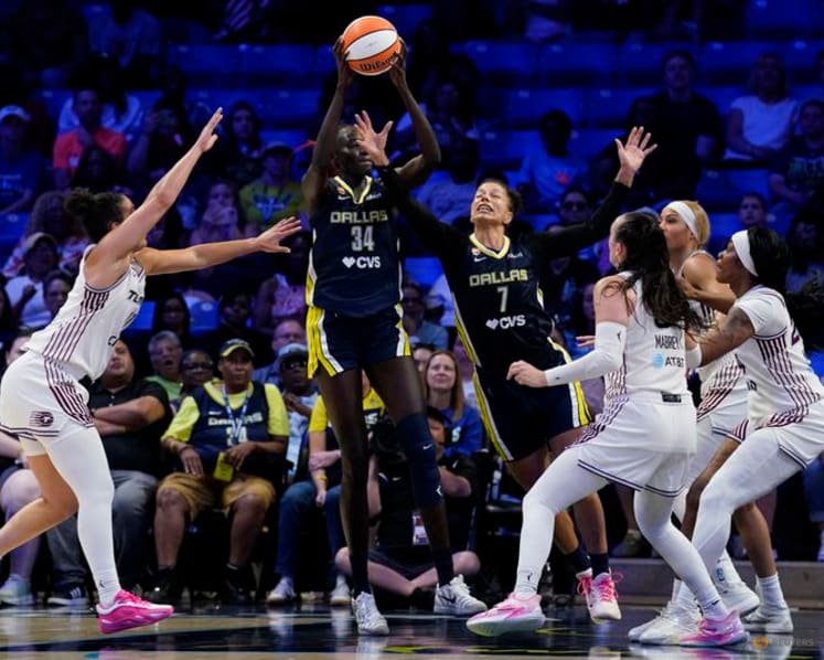 Sport-More fans are tuning into women’s sports, Nielsen report finds
