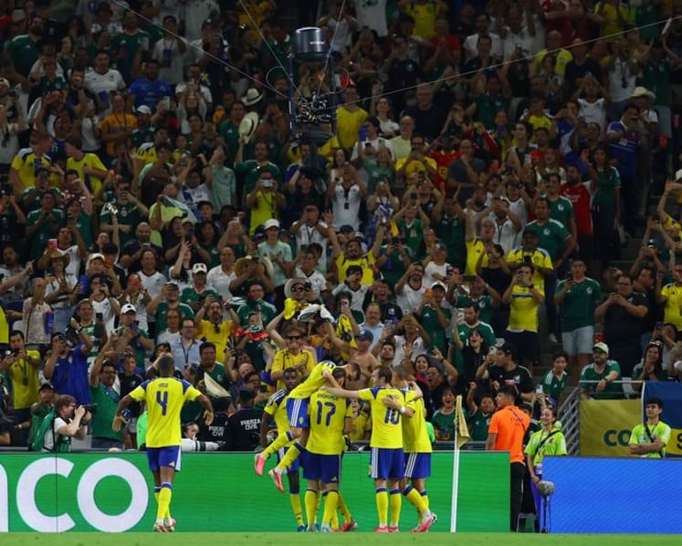 High-flying Sweden take on disappointed Dutch in Group F