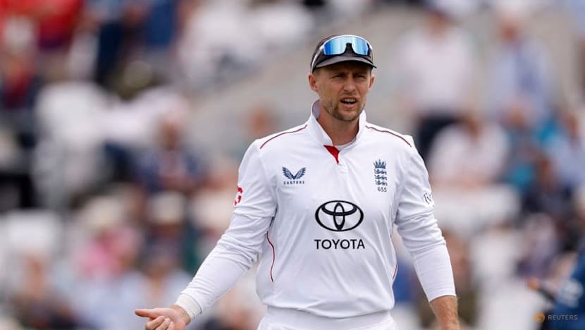 New Zealand reach 75-2 at lunch on first day of second test v England
