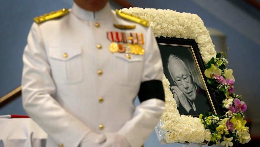 Thousands pay final respects to Mr Lee Kuan Yew