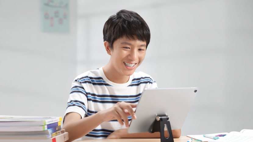 Personalised worksheets, live classes and chats to power your child’s learning Personalised worksheets, live classes and chats to power your child’s learning