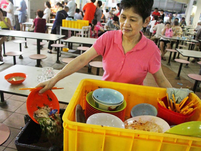 About half of food waste from non-domestic sources, businesses taking steps to minimise wastage