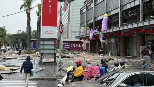 台中新光三越疑发生气爆 至少一人死亡多人受伤
