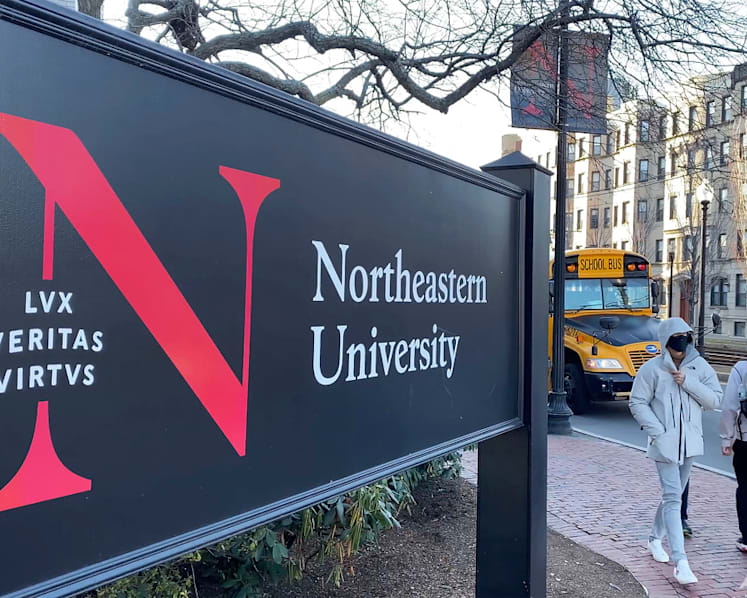 Taking a step back: US colleges returning to online classes