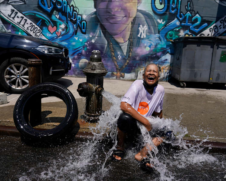 ‘The walls are sweating’: Campaigners seek laws to help vulnerable New Yorkers cope with extreme heat