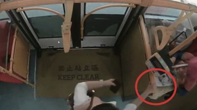 台巴紧急刹车致孕妇跌倒流产   仅理赔250新元挨轰