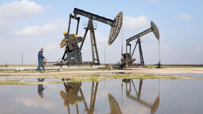 Oil falls more than $1 on greater flows despite US-Iran war