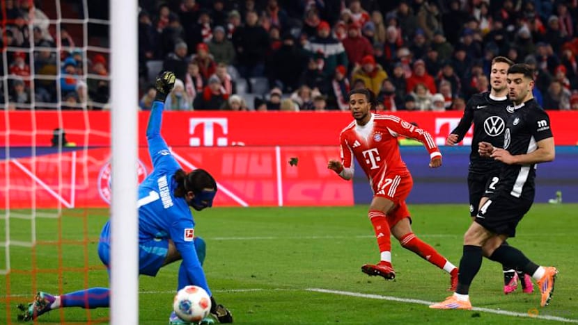 Bayern crush own-goal kings Wolfsburg 8-1 to stretch lead at top