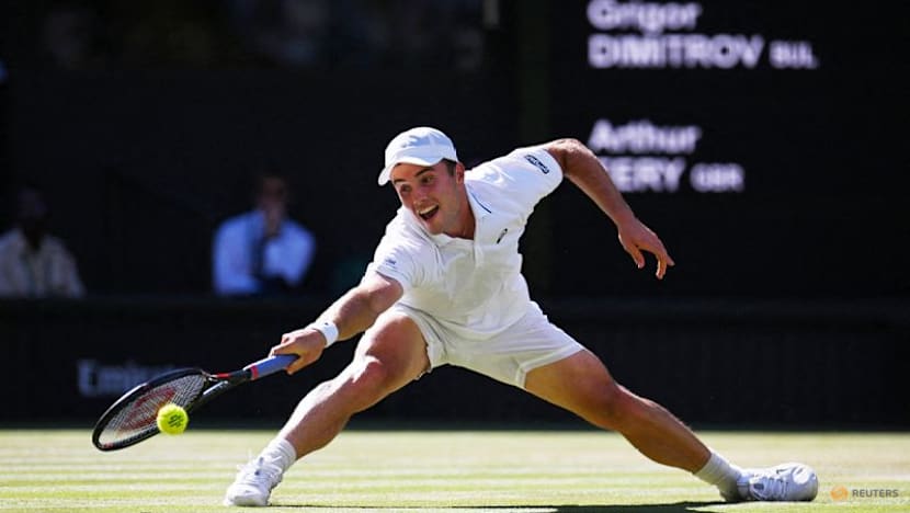Fery marches on as Britain's unlikely Wimbledon standard-bearer