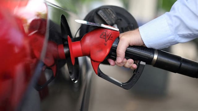 澳大利亚已取得到5月为止的燃料供应