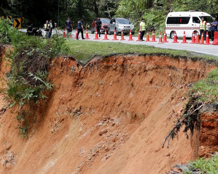 Landslide tragedy: S'pore transport firms say no disruption to travel to Genting Highlands as main route still open