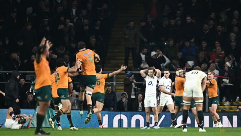 Australia's Jorgensen snatches crazy late win over England