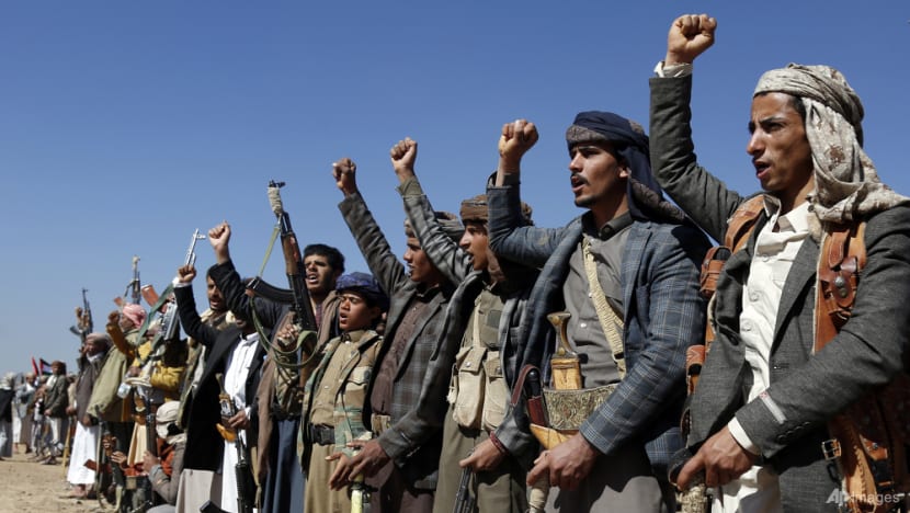 US Navy fighter jets strike Houthi missile launchers in Yemen US Navy fighter jets strike Houthi missile launchers in Yemen