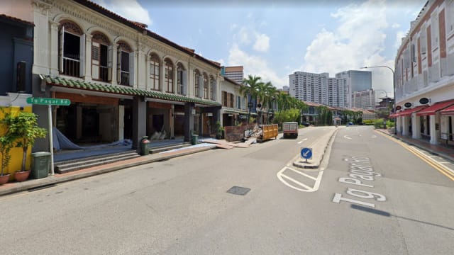 丹戎巴葛车祸后弃车逃逸 警方追查司机与乘客下落
