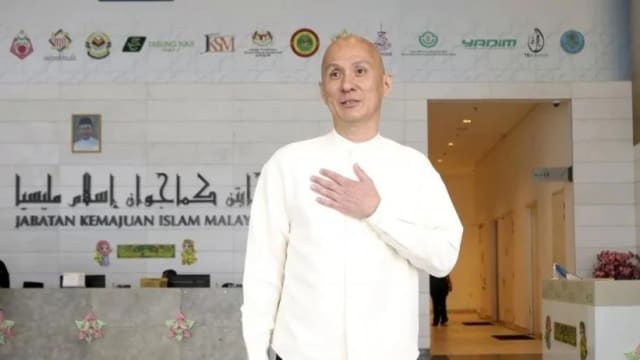 鞋子疑印“阿拉”字眼风波 马国厂商：误会一场不会重演