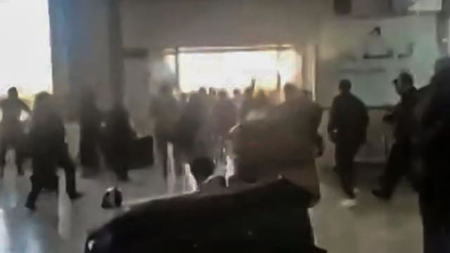 以色列空袭也门机场 世卫总干事正准备登机